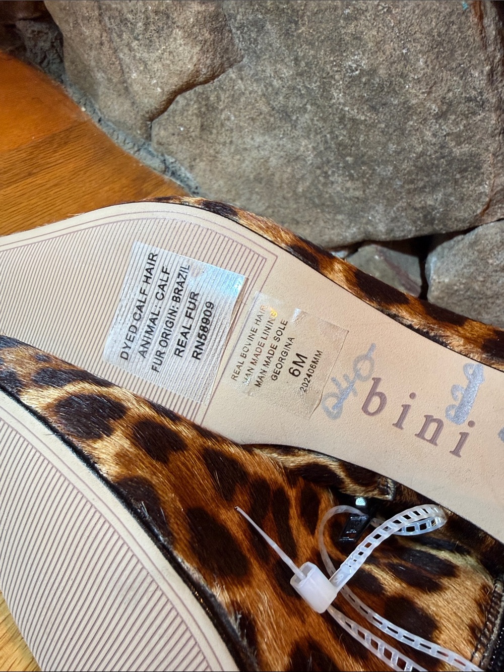 Gianni Bini Women Size 6 Georgina Leopard Print Calf Hair Kitten Heel Booties - Picture 8 of 8